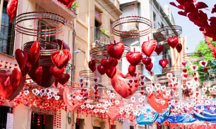 Street decorations for Valentine's Day