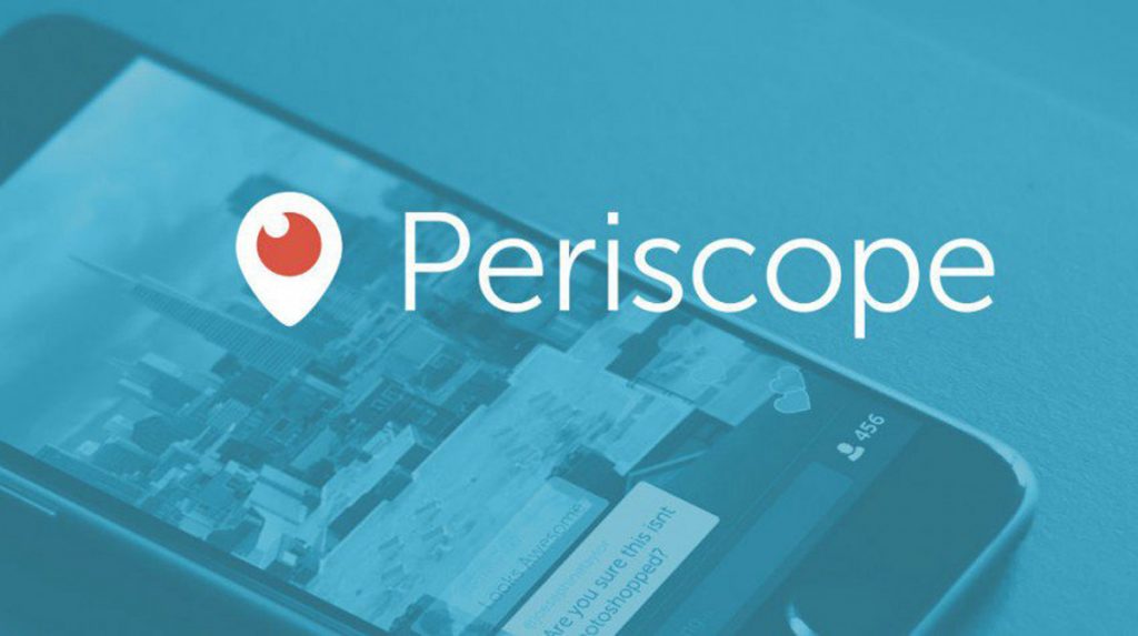 Pantalla de smartphone mostrando transmisión en vivo; superpuesta está la palabra "Periscope" con fondo azul. Ideal para marketing digital y streaming.