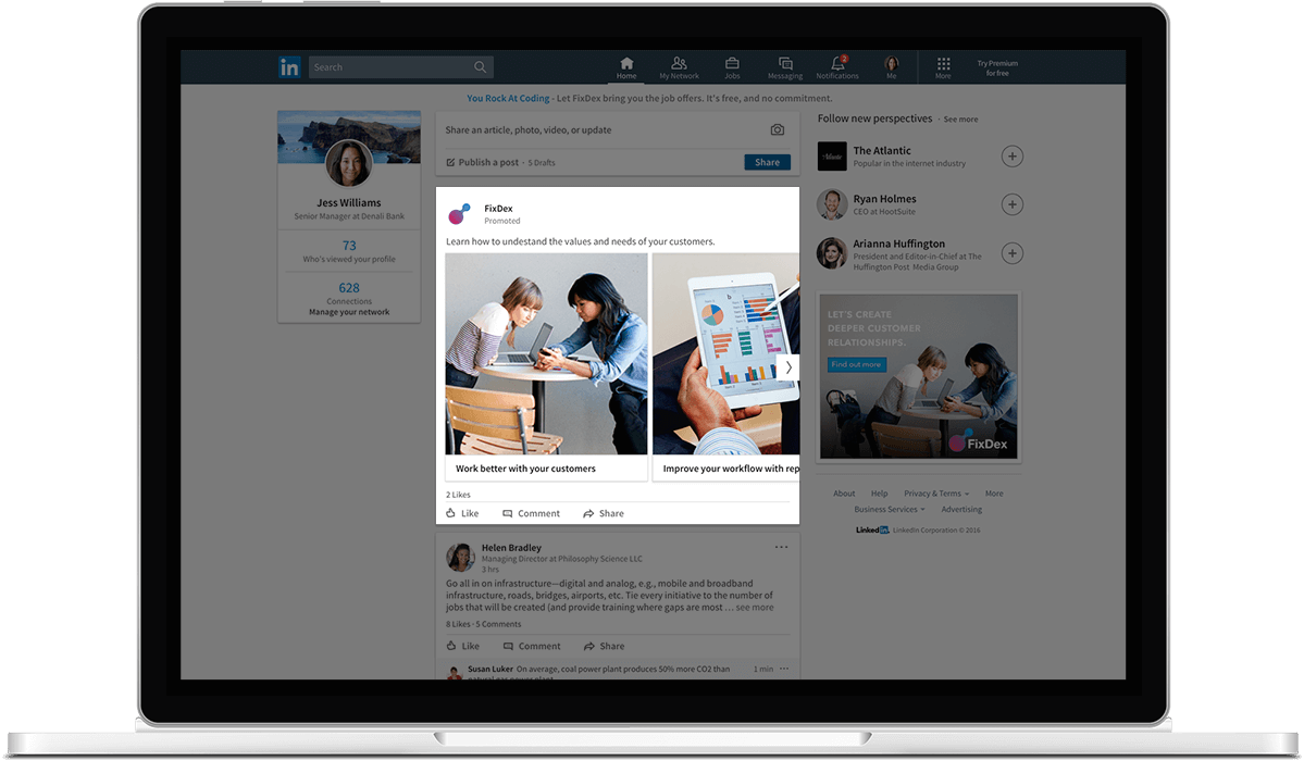 Pantalla de LinkedIn muestra anuncio de FixDex; personas analizan gr&aacute;ficos en tablet. Texto: "Work better with your customers." Marketing digital.