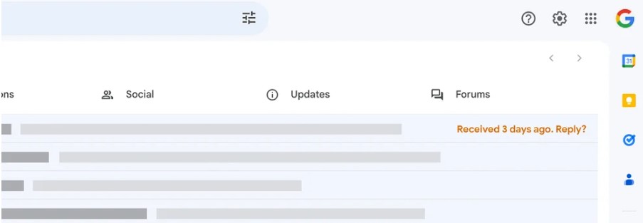 Interfaz de correo electr&oacute;nico muestra pesta&ntilde;as "Social", "Updates" y "Forums"; texto dice: "Received 3 days ago. Reply?" Dise&ntilde;o intuitivo para gesti&oacute;n de emails.