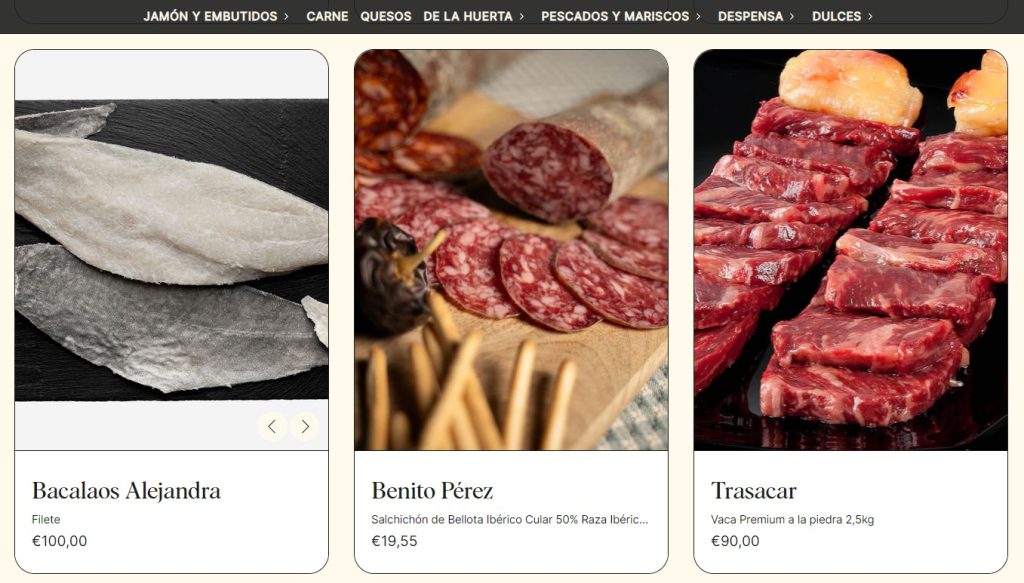 Tres productos gourmet en exhibici&oacute;n. Filete de bacalao (&euro;100), salchich&oacute;n (&euro;19,55) y carne de vaca premium (&euro;90) en una tienda online.
