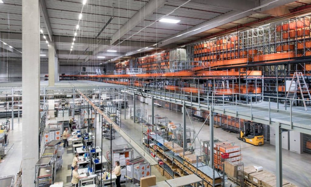 vista de un centro logistico de zalando en alemania