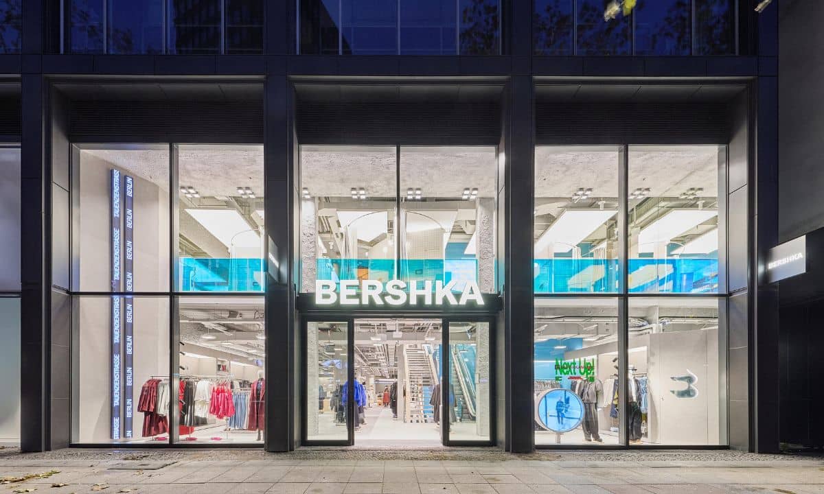 fachada de la tienda de bershka en berlin